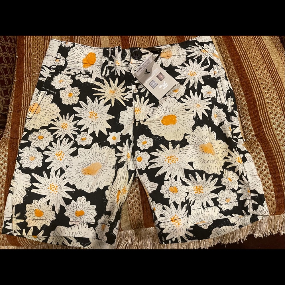 Burberry girls shorts size 4years